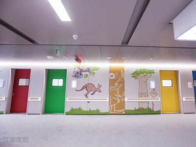 醫(yī)院系統(tǒng)裝修中如何選擇醫(yī)用門或醫(yī)療專用門呢？